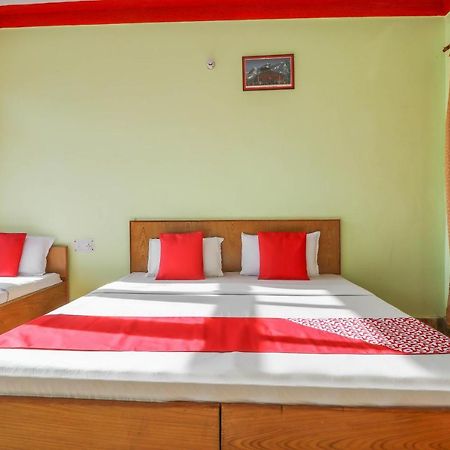 Oyo 63541 Hotel New Indra Lodge Joshīmath Kültér fotó