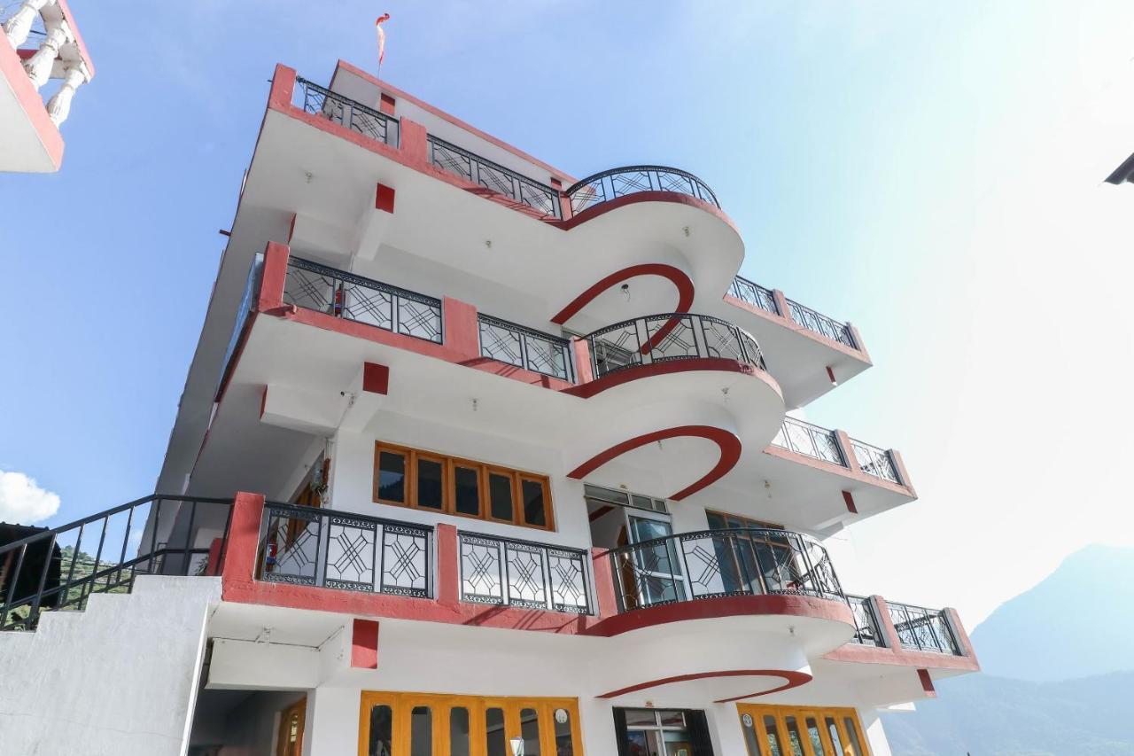 Oyo 63541 Hotel New Indra Lodge Joshīmath Kültér fotó