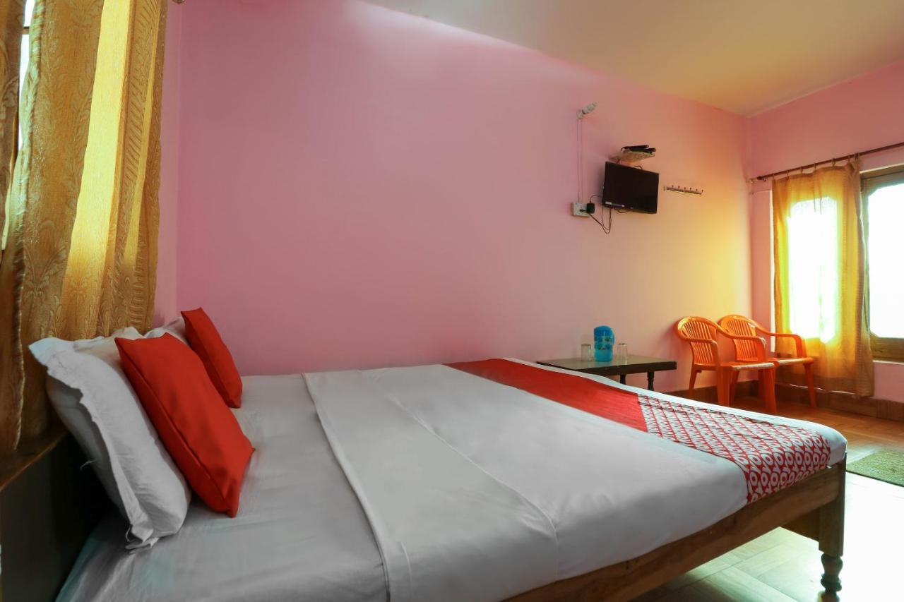 Oyo 63541 Hotel New Indra Lodge Joshīmath Kültér fotó