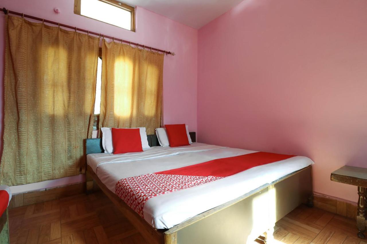 Oyo 63541 Hotel New Indra Lodge Joshīmath Kültér fotó