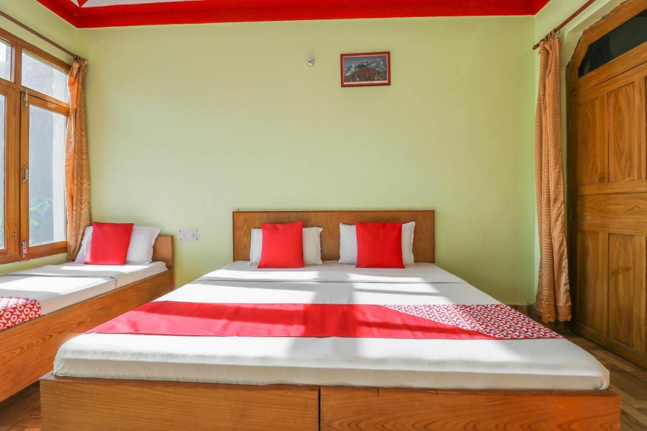 Oyo 63541 Hotel New Indra Lodge Joshīmath Kültér fotó