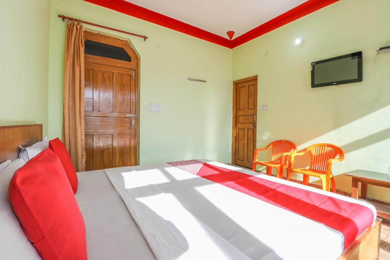 Oyo 63541 Hotel New Indra Lodge Joshīmath Kültér fotó