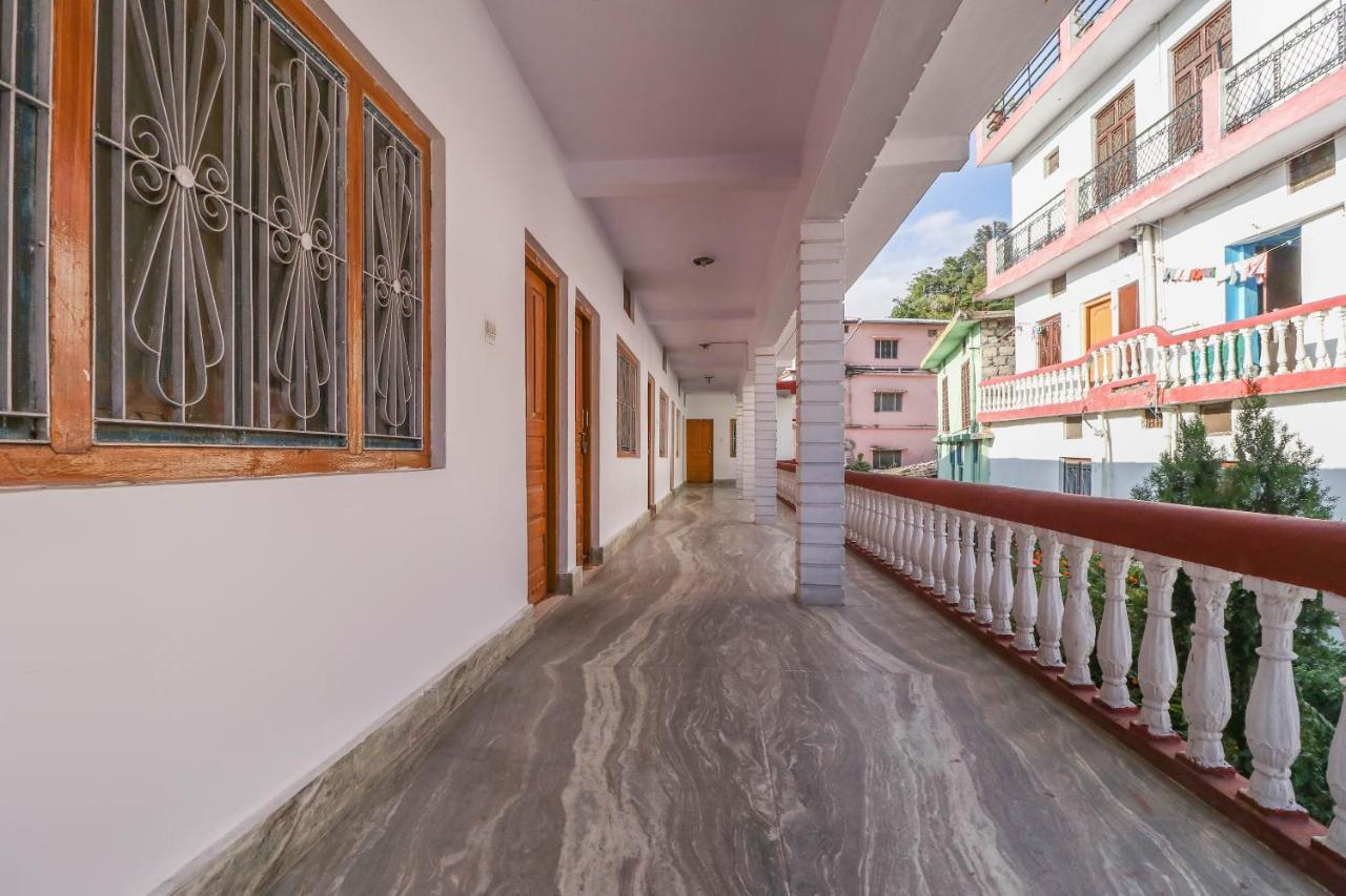 Oyo 63541 Hotel New Indra Lodge Joshīmath Kültér fotó